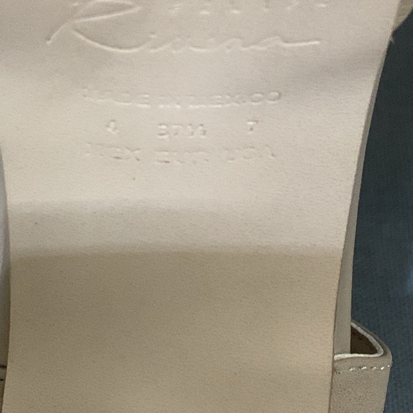 Felipe Riviera Tan Heels. Size 7” - Picture 7 of 12